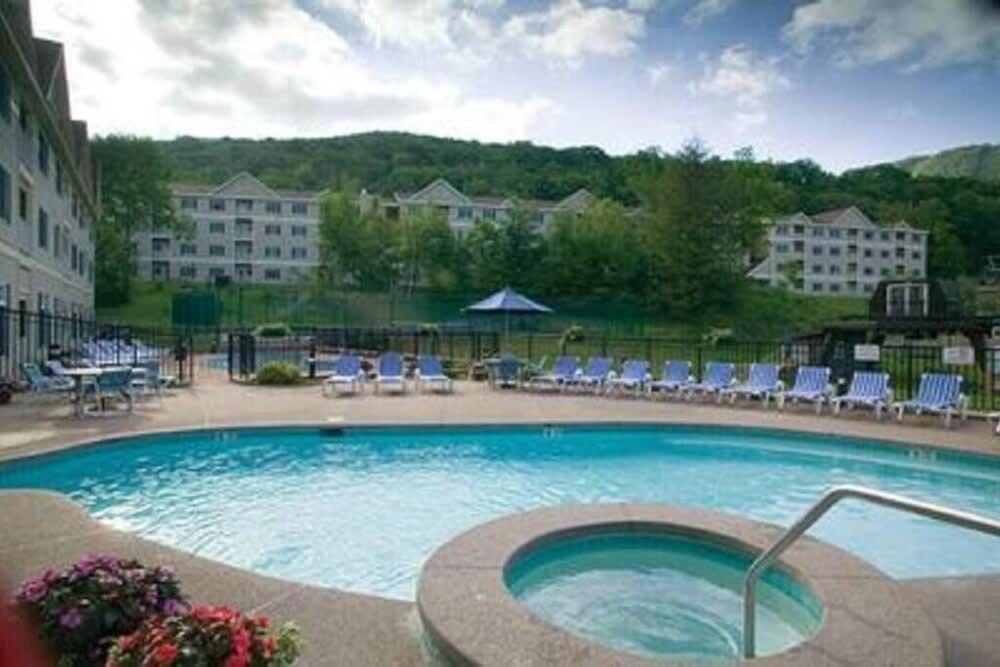 Gorgeous 1St Fl Mtn View Jiminy Suite Sleeps 4 Ski On Off Hancock Luaran gambar